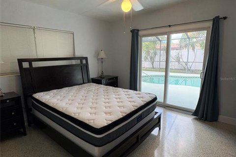 Villa ou maison à louer à Saint Petersburg, Floride: 3 chambres, 143.44 m2 № 2344680 - photo 10