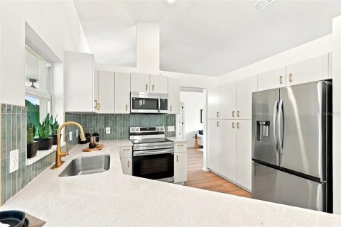 Villa ou maison à vendre à North Port, Floride: 3 chambres, 170.66 m2 № 2388558 - photo 12