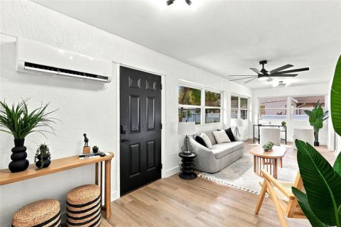 Villa ou maison à vendre à North Port, Floride: 3 chambres, 170.66 m2 № 2388558 - photo 14