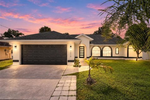 Villa ou maison à North Port, Floride 3 chambres, 170.66 m2 № 2388558