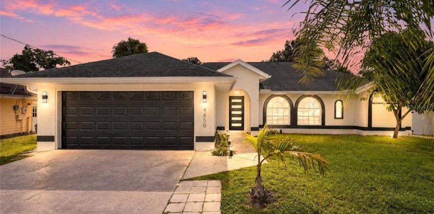 Villa ou maison à North Port, Floride 3 chambres, 170.66 m2 № 2388558