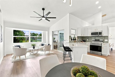 Villa ou maison à vendre à North Port, Floride: 3 chambres, 170.66 m2 № 2388558 - photo 9