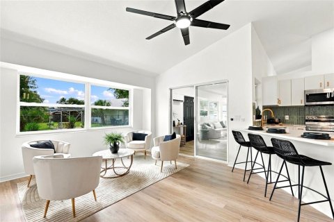 Villa ou maison à vendre à North Port, Floride: 3 chambres, 170.66 m2 № 2388558 - photo 13