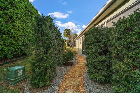 House in The Villages, Florida 3 bedrooms, 182.74 sq.m. № 1718055 - photo 29