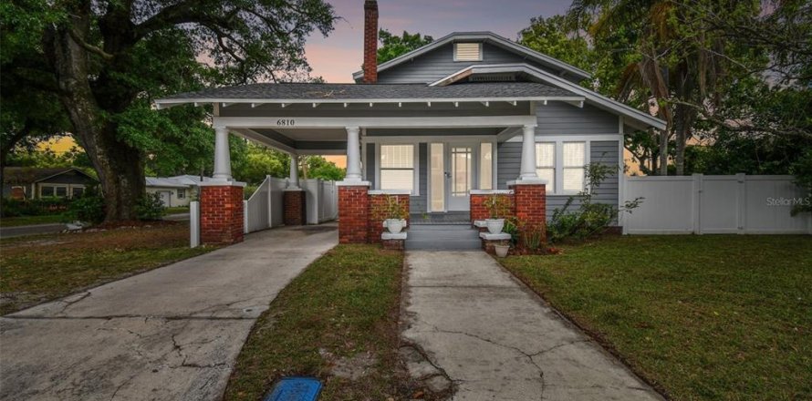 Villa ou maison à Tampa, Floride 5 chambres, 190.64 m2 № 2214683