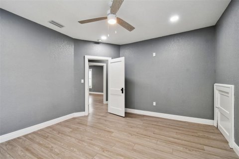 Villa ou maison à louer à Tampa, Floride: 5 chambres, 190.64 m2 № 2214683 - photo 26