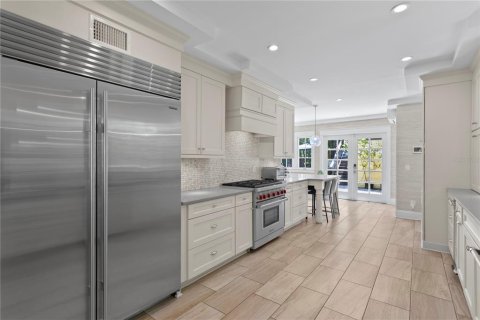 Villa ou maison à vendre à Tampa, Floride: 6 chambres, 300.63 m2 № 1893681 - photo 17