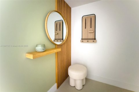 Condominio en alquiler en Miami, Florida, 2 dormitorios, 136.75 m2 № 2013072 - foto 19