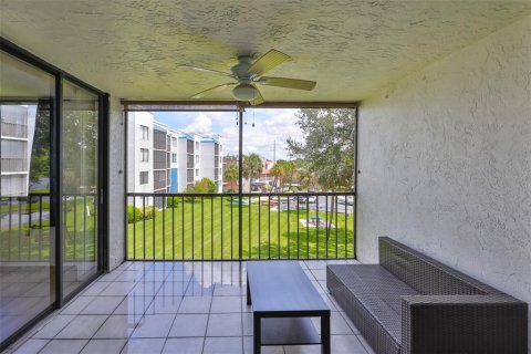 Copropriété à vendre à Tampa, Floride: 3 chambres, 120.31 m2 № 1913512 - photo 9