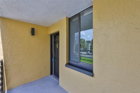 Copropriété à vendre à Tampa, Floride: 3 chambres, 120.31 m2 № 1913512 - photo 8