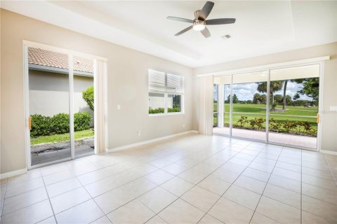 House in Laurel, Florida 2 bedrooms, 118.17 sq.m. № 1792307 - photo 8