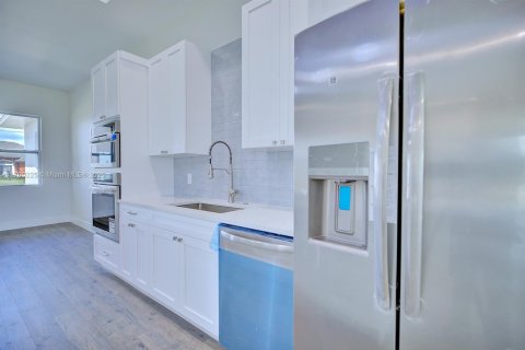 Villa ou maison à vendre à Sebring, Floride: 3 chambres, 207.17 m2 № 1939527 - photo 20