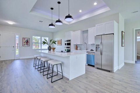 Casa en venta en Sebring, Florida, 3 dormitorios, 207.17 m2 № 1939527 - foto 5