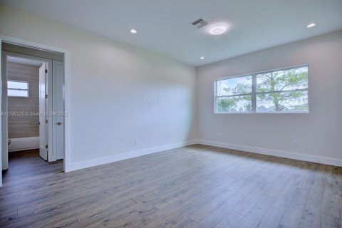 Casa en venta en Sebring, Florida, 3 dormitorios, 207.17 m2 № 1939527 - foto 25