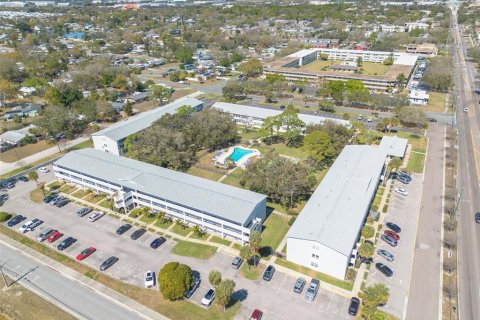 Condo in Saint Petersburg, Florida, 1 bedroom № 2141954 - photo 30