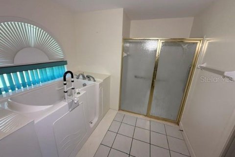 House in Sebring, Florida 3 bedrooms, 167.97 sq.m. № 2391560 - photo 7