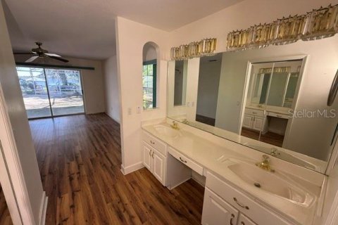 House in Sebring, Florida 3 bedrooms, 167.97 sq.m. № 2391560 - photo 6