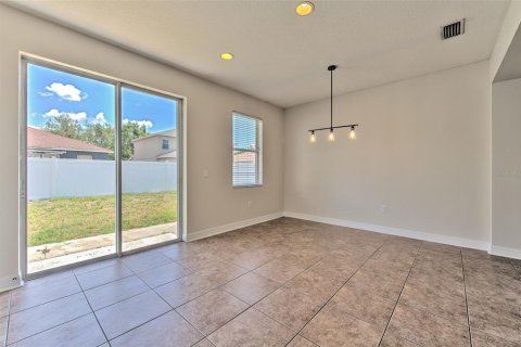 House in Riverview, Florida 3 bedrooms, 157.1 sq.m. № 2101931 - photo 9