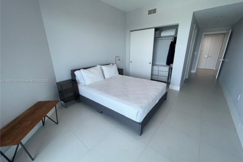 Condo in North Miami Beach, Florida, 3 bedrooms  № 1888868 - photo 23