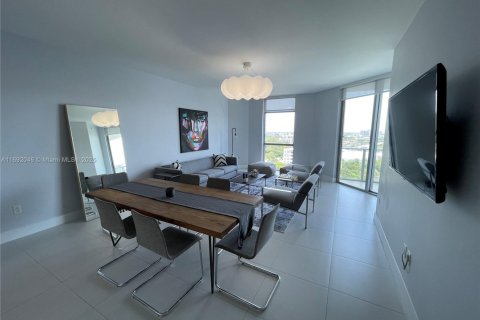 Condo in North Miami Beach, Florida, 3 bedrooms  № 1888868 - photo 4