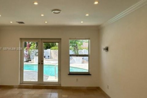 Снять в аренду виллу или дом в Холливуд, Флорида 3 спальни, 188.31м2, № 2028167 - фото 11