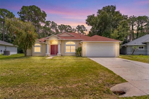 House in Palm Coast, Florida 4 bedrooms, 195.47 sq.m. № 2195661
