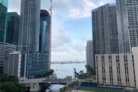 Condominio en alquiler en Miami, Florida, 2 dormitorios, 103.12 m2 № 1930497 - foto 25