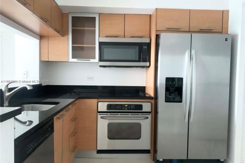 Condominio en alquiler en Miami, Florida, 2 dormitorios, 103.12 m2 № 1930497 - foto 7