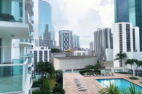 Condominio en alquiler en Miami, Florida, 2 dormitorios, 103.12 m2 № 1930497 - foto 18