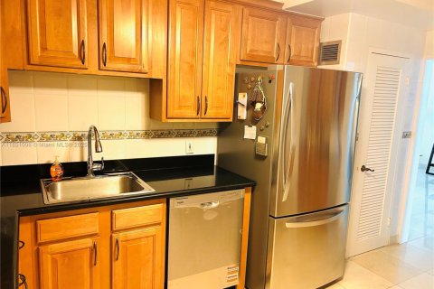 Condominio en venta en Miami Beach, Florida, 2 dormitorios, 150.69 m2 № 2035228 - foto 28