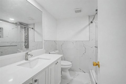 Купить кондоминиум в Пайнкрест, Флорида 2 спальни, 83.61м2, № 2176473 - фото 16