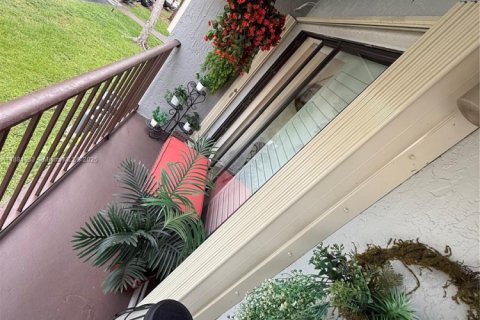 Appartement à louer à Miami, Floride: 2 chambres, 72.84 m2 № 1924864 - photo 17