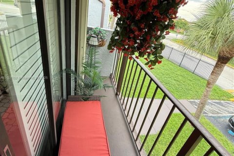 Appartement à louer à Miami, Floride: 2 chambres, 72.84 m2 № 1924864 - photo 16