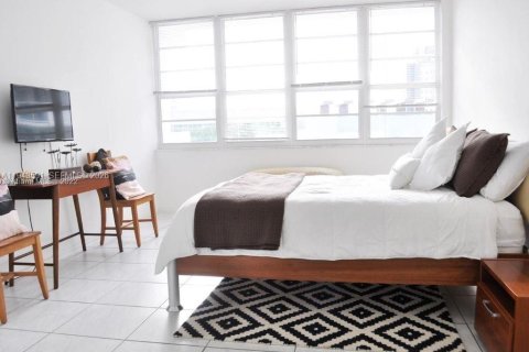 Condo in Miami Beach, Florida, 1 bedroom № 2152798 - photo 7