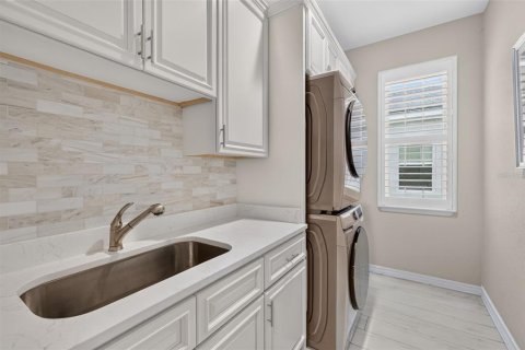 Casa en venta en Oxford, Florida, 4 dormitorios, 203.55 m2 № 2404943 - foto 27