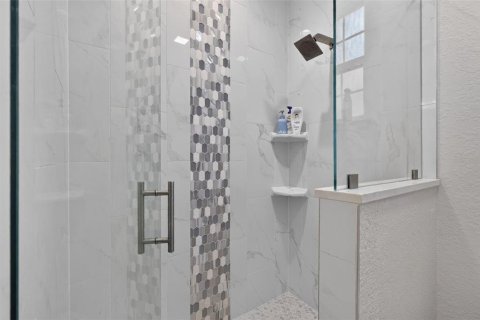 Casa en venta en Oxford, Florida, 4 dormitorios, 203.55 m2 № 2404943 - foto 19