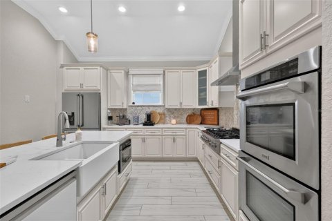 Casa en venta en Oxford, Florida, 4 dormitorios, 203.55 m2 № 2404943 - foto 12