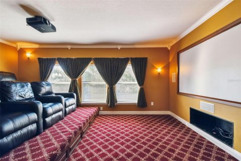 House in Tampa, Florida 5 bedrooms, 380.53 sq.m. № 1420409 - photo 2