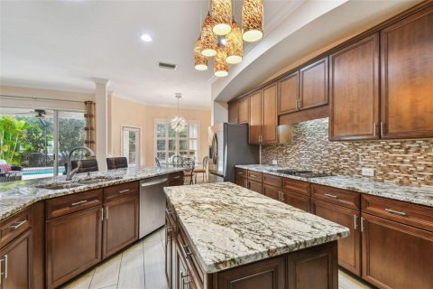 House in Tampa, Florida 5 bedrooms, 380.53 sq.m. № 1420409 - photo 23