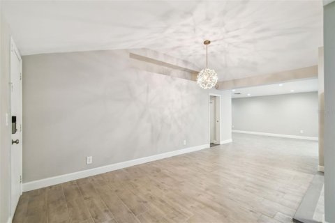 Casa en venta en Tampa, Florida, 3 dormitorios, 184.32 m2 № 1796547 - foto 23