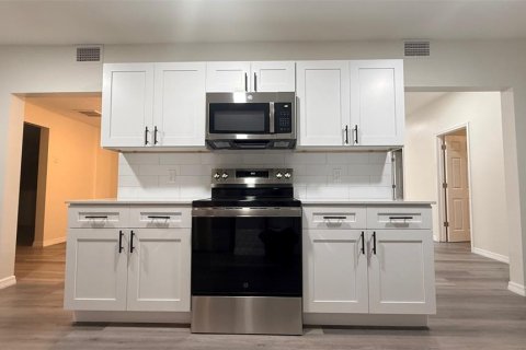 Casa en venta en Spring Hill, Florida, 3 dormitorios, 113.15 m2 № 2218258 - foto 5