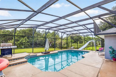 Villa ou maison à vendre à Kissimmee, Floride: 5 chambres, 295.15 m2 № 2329355 - photo 17