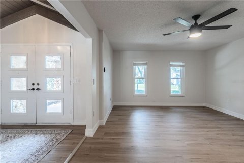 Villa ou maison à vendre à Lakeland, Floride: 5 chambres, 243.59 m2 № 2285171 - photo 7