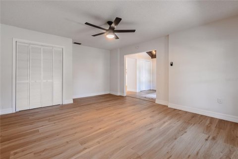 Villa ou maison à vendre à Lakeland, Floride: 5 chambres, 243.59 m2 № 2285171 - photo 20