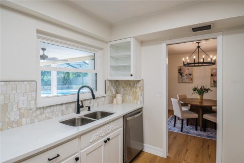 Villa ou maison à vendre à Lakeland, Floride: 5 chambres, 243.59 m2 № 2285171 - photo 22