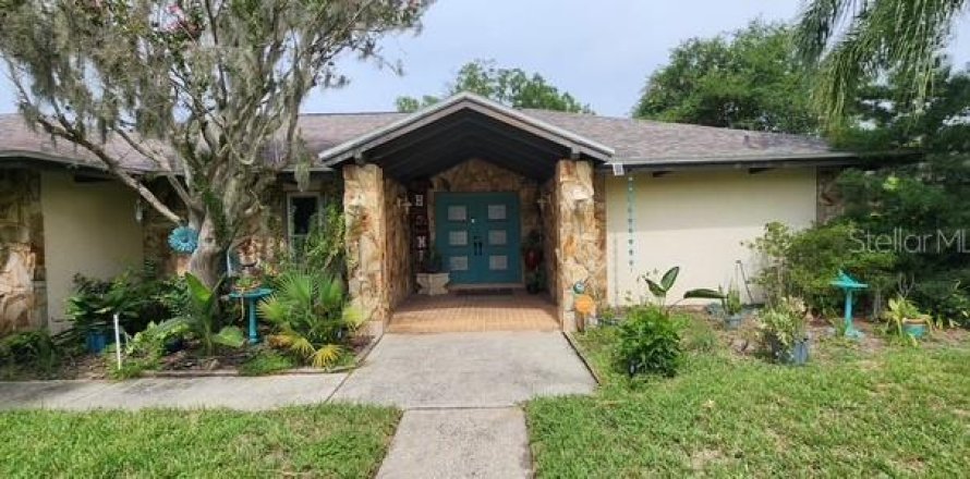 Villa ou maison à Lakeland, Floride 5 chambres, 243.59 m2 № 2285171