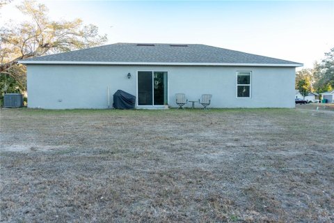 House in Port Charlotte, Florida 3 bedrooms, 114.55 sq.m. № 2130442 - photo 16
