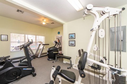 Condo in Saint Petersburg, Florida, 2 bedrooms  № 2101725 - photo 28