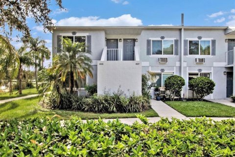 Condo in Tampa, Florida, 3 rooms  № 1816258 - photo 1