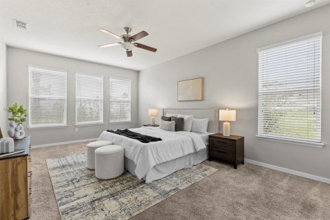 House in Apopka, Florida 4 bedrooms, 256.78 sq.m. № 1899278 - photo 22